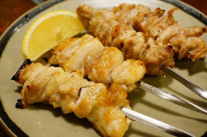Grilled chicken on a skewer 焼き鳥 - Kigurajyaya きぐら茶屋 - Izakaya 居酒屋