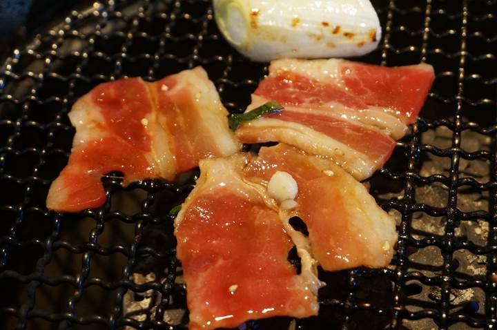 Japanese Style Barbecue - 焼肉 安楽亭 Yakiniku ANRAKUTEI