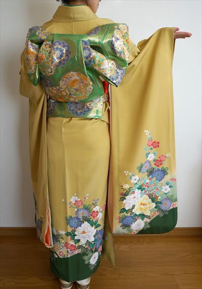 KIMONO 着物