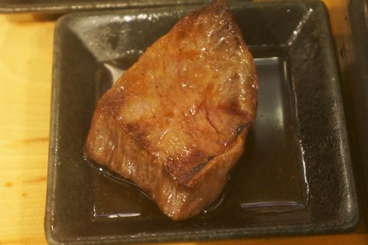 立喰い焼肉 治郎丸 Standing YAKINIKU (Barbecue) JIROUMARU