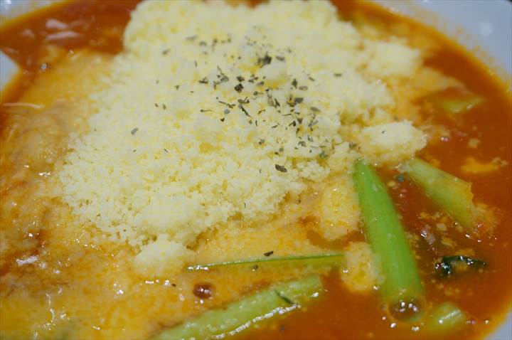 トマトラーメン Tomato Ramen - 太陽のトマト麺 Taiyo no Tomatomen