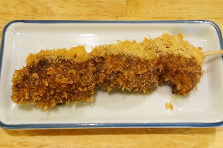 Deep Fried Breaded Japanese Shiitake Mushroom しいたけフライ - 大衆酒場 かぶら屋 Izakaya Bar KABURAYA