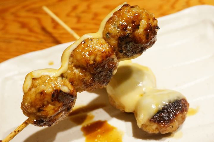 Torikizoku 鳥貴族 Chicken Meatballs with Cheese つくねチーズ焼