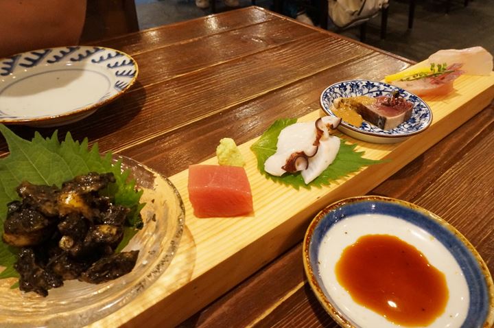 こだわり鮮魚の六点盛り 6 Kinds of Fresh Seafood Sashimi - 四十八漁場 YONPACHIGYOJOU