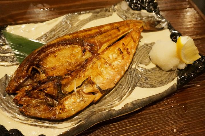 ほっけ Grilled Okhotsk Atka Mackerel - 四十八漁場 YONPACHIGYOJOU