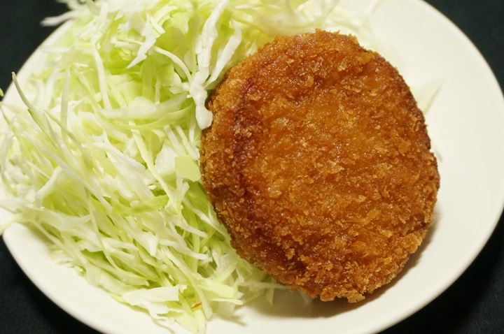 Thick Ham Cutlet of LAWSON ローソンの贅沢厚切りハムカツ