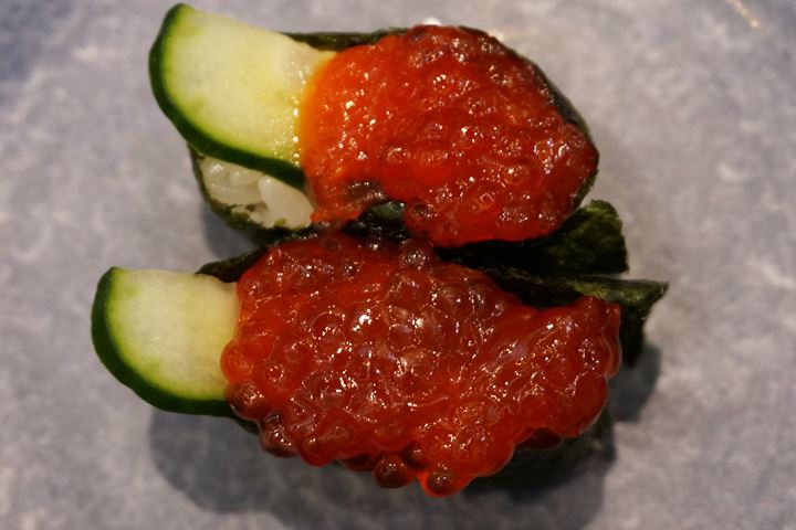 すじこ Salted Salmon Roe Sushi 回転寿司 鮨 - OOEDO 大江戸