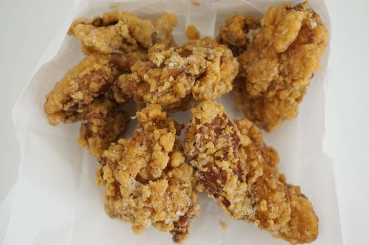 Karaage 特性醤油から揚げ Soy Sauce Deep Fried Chicken - から揚げ専門店 とりサブロー TORISABURO