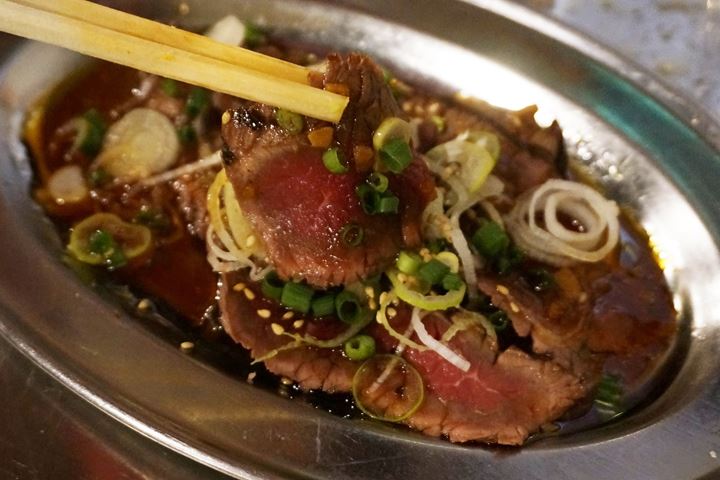 Flash Seared Beef 牛肉たたき - Otonba (Higashi Ueno Branch) おとんば 東上野店