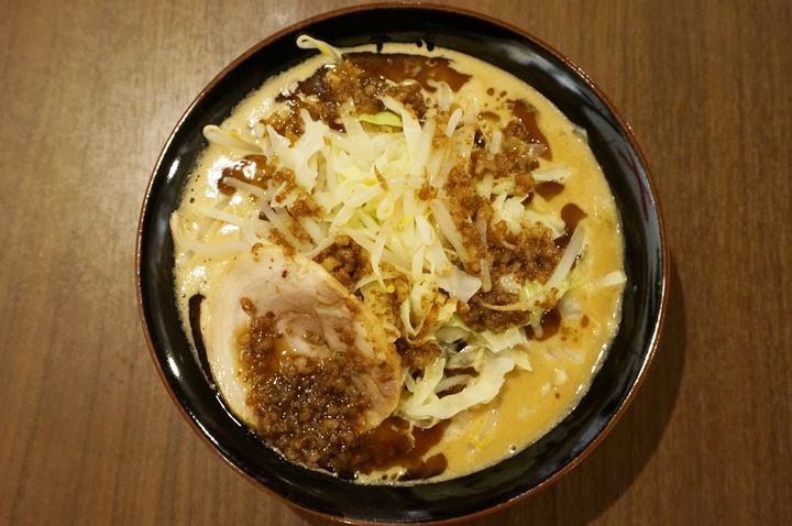 Miso Ramen with Minced Backfat 背油味噌壱郎 - ICHIKAKUYA Yokohama Iekei Ramen 横浜家系ラーメン 壱角家