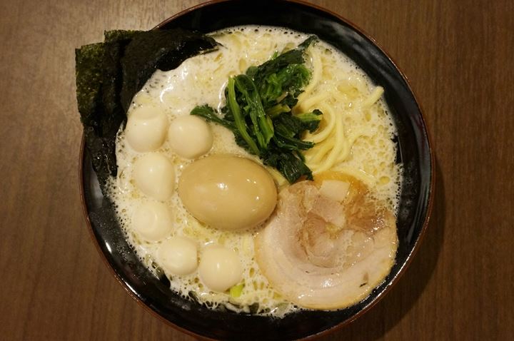 Ajitama (Seasoned Egg) Salt Ramen with Quail Eggs 味玉塩ラーメン うずら - ICHIKAKUYA Yokohama Iekei Ramen 横浜家系ラーメン 壱角家