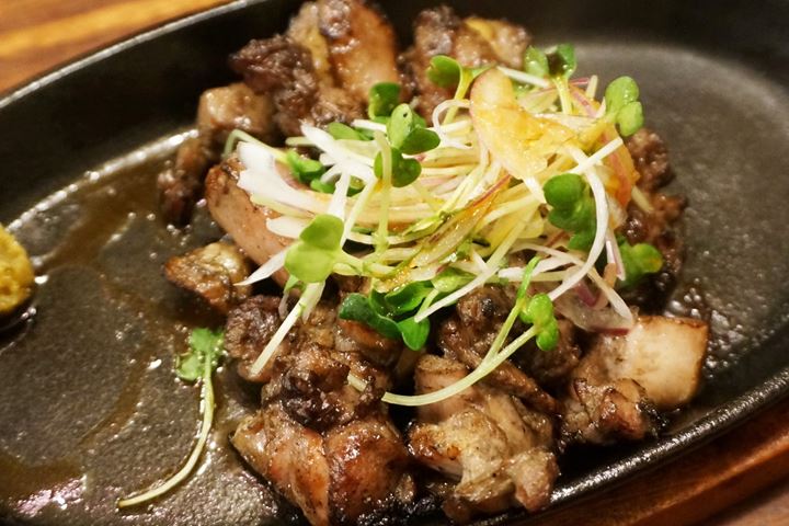 Charcoal Grilled Adult Chicken Half Size 地鶏の炭火焼 親鳥 ハーフサイズ - Koshitantan 虎視眈々