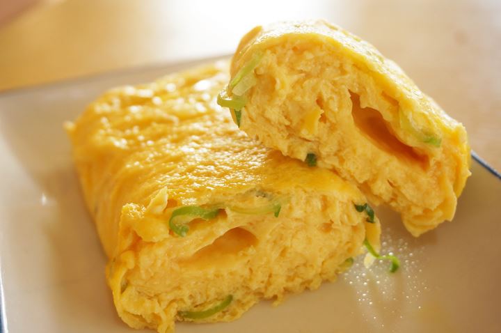 Rolled Omelette 玉子焼 - MAIDOOOKINI SHOKUDO まいどおおきに食堂