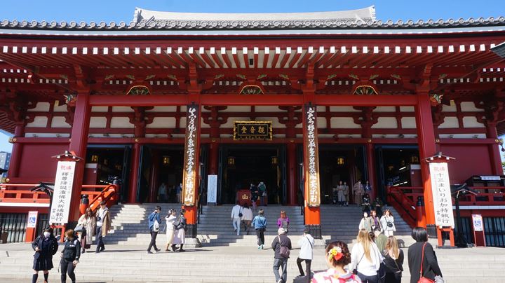 Sensoji Temple in Asakusa Tokyo 東京 浅草寺