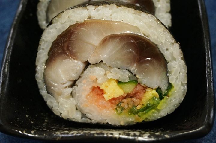 Mackerel Maki Sushi 真さばの極太巻 ライフ Life 鯖寿司 鮨