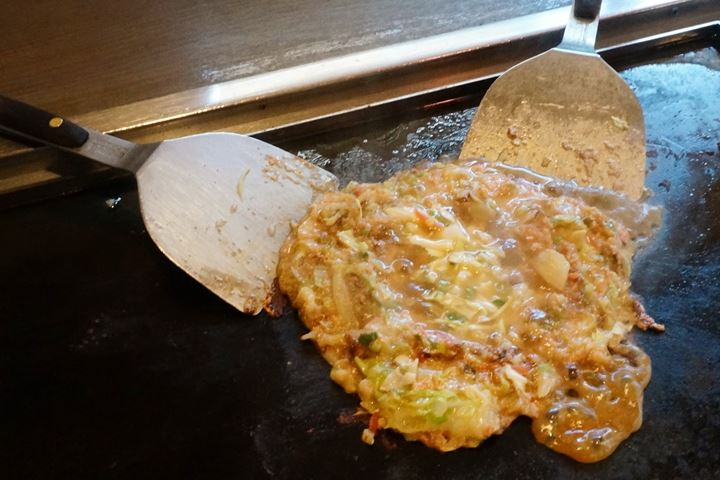 Reasonable Lunch Mochi and Spicy Cod Roe with Cheese Monjayaki 超お得ランチメニュー もち明太子チーズもんじゃ焼き - DOHTONBORI OKONOMIYAKI 道とん堀 お好み焼き