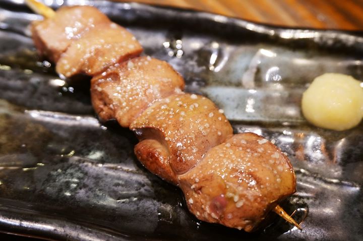 立呑み 焼鳥 串吟 くしぎん Standing Bar KUSHIGIN - Grilled Chicken on a Skewer