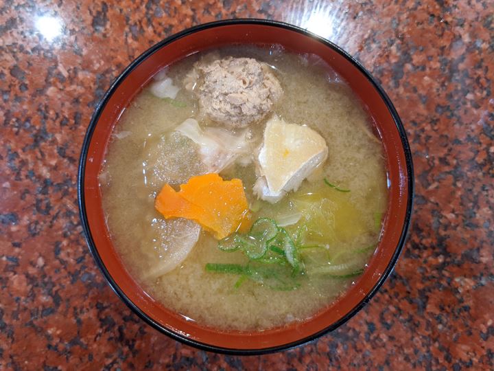 Fisherman's-style Fish Miso Soup (Lunch) ランチあら汁 - Sushi CHOUSHIMARU すし 銚子丸 - 回転寿司 鮨 味噌