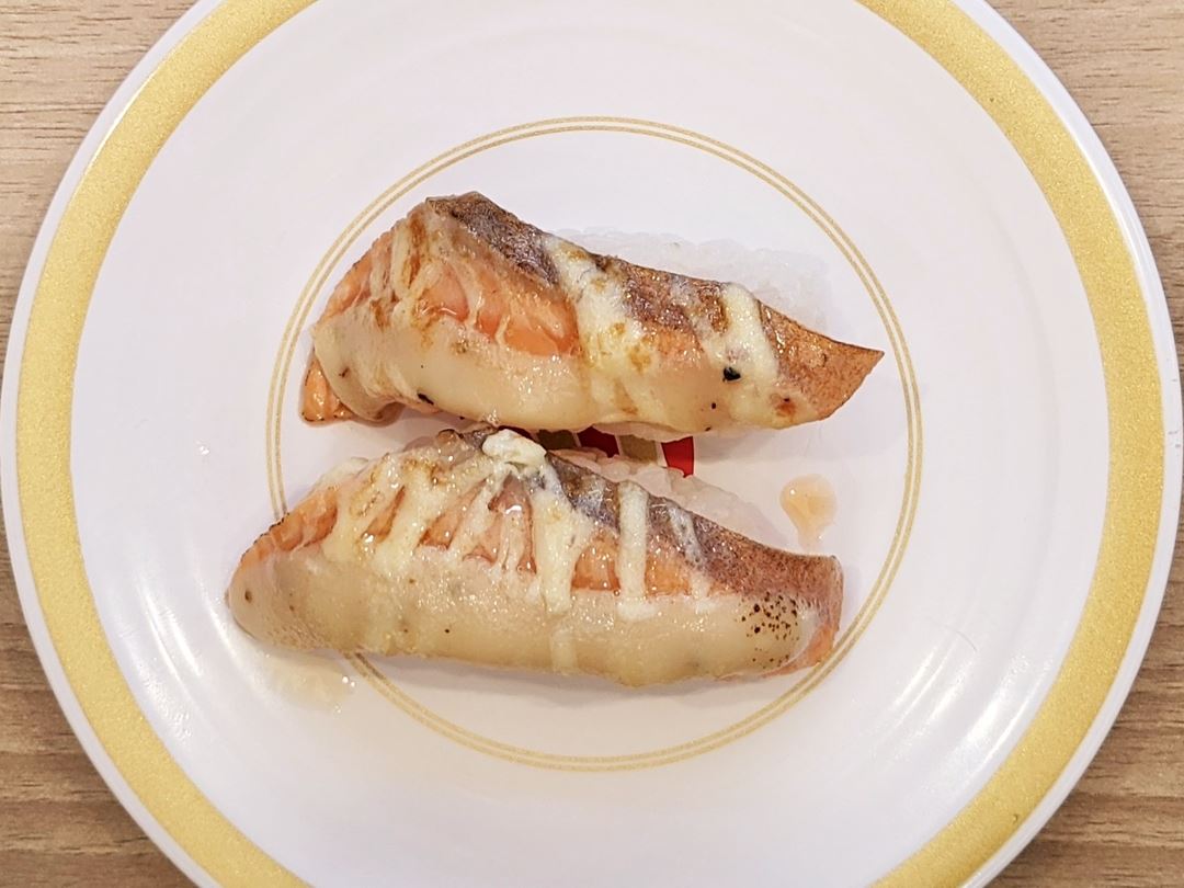 Seared Salmon with Cheese and Mayonnaise サーモンチーズマヨ炙り KAPPASUSHI (KAPPAZUSHI) かっぱ寿司