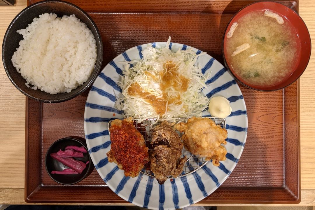 Karaage Deep Fried Chicken から揚げの天才 デカから定食