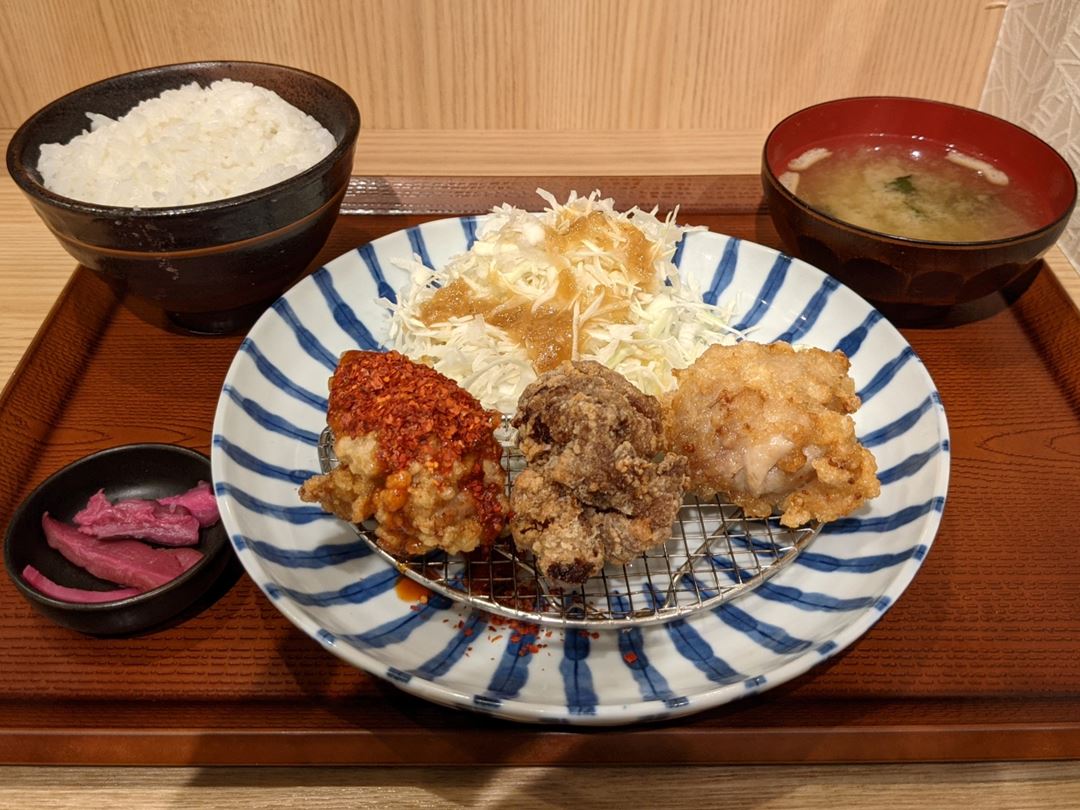 Karaage Deep Fried Chicken から揚げの天才 デカから定食