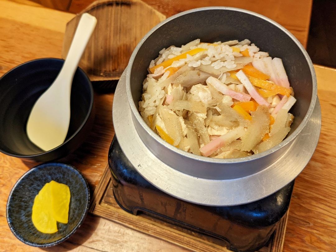 Torikizoku 鳥貴族 Chicken Kamameshi Rice とり釜飯