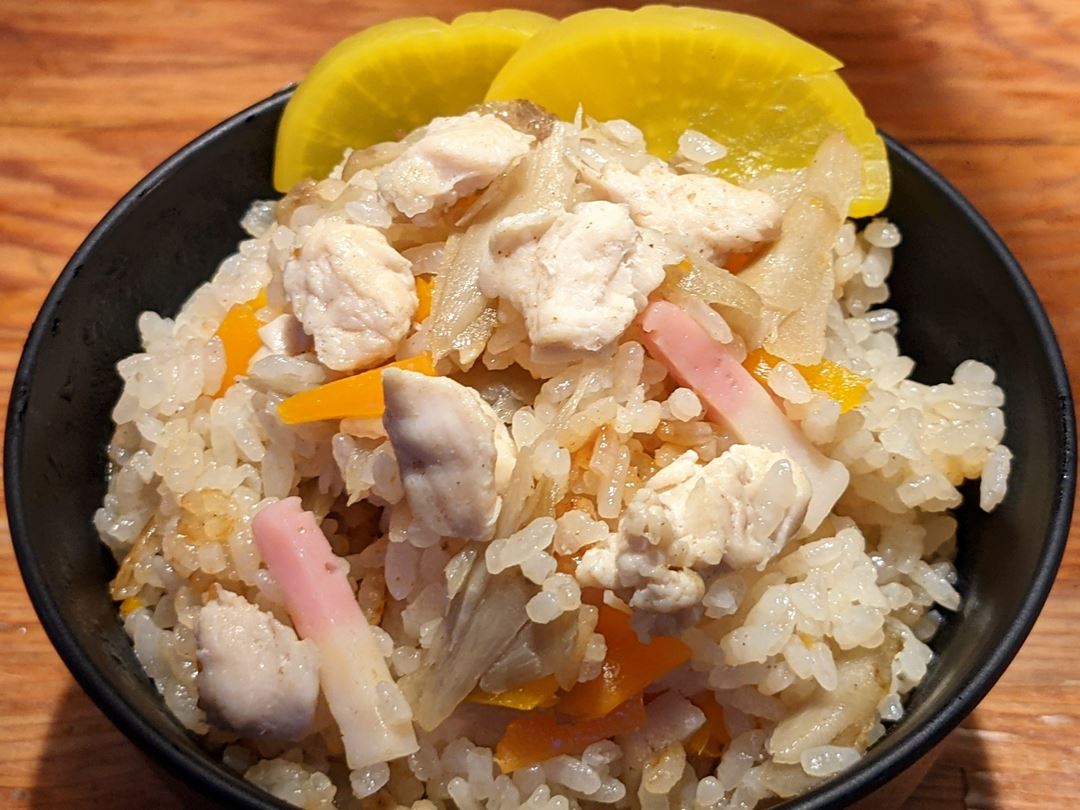 Torikizoku 鳥貴族 Chicken Kamameshi Rice とり釜飯