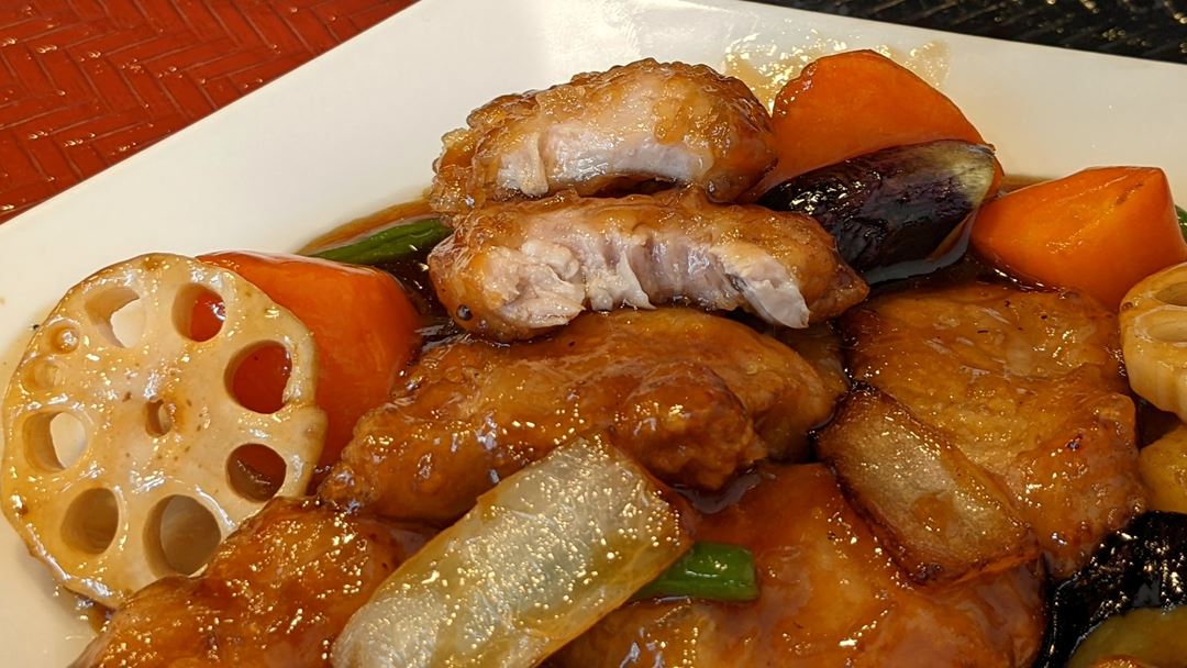 SUBUTA 酢豚 Sweet and Sour Pork Set Meal おおとや三元豚と野菜の黒酢あん定食 - Ootoya 大戸屋