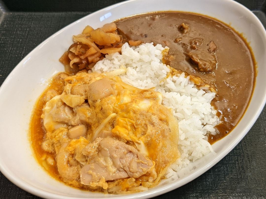 なか卯 親子カレー NAKAU Chicken and Egg with Curry Rice