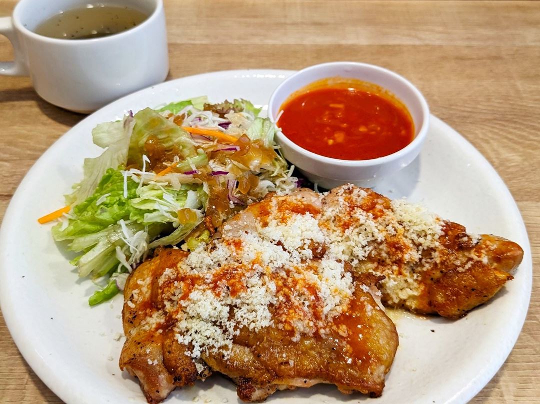 Grilled Chicken Garlic Sauce 若鶏のグリルガーリックソース Cafe Restaurant GUSTO カフェ