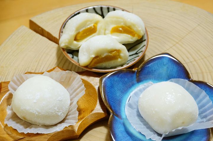 Mango and red bean rice cake マンゴー大福 安田の白い夢 Daifuku