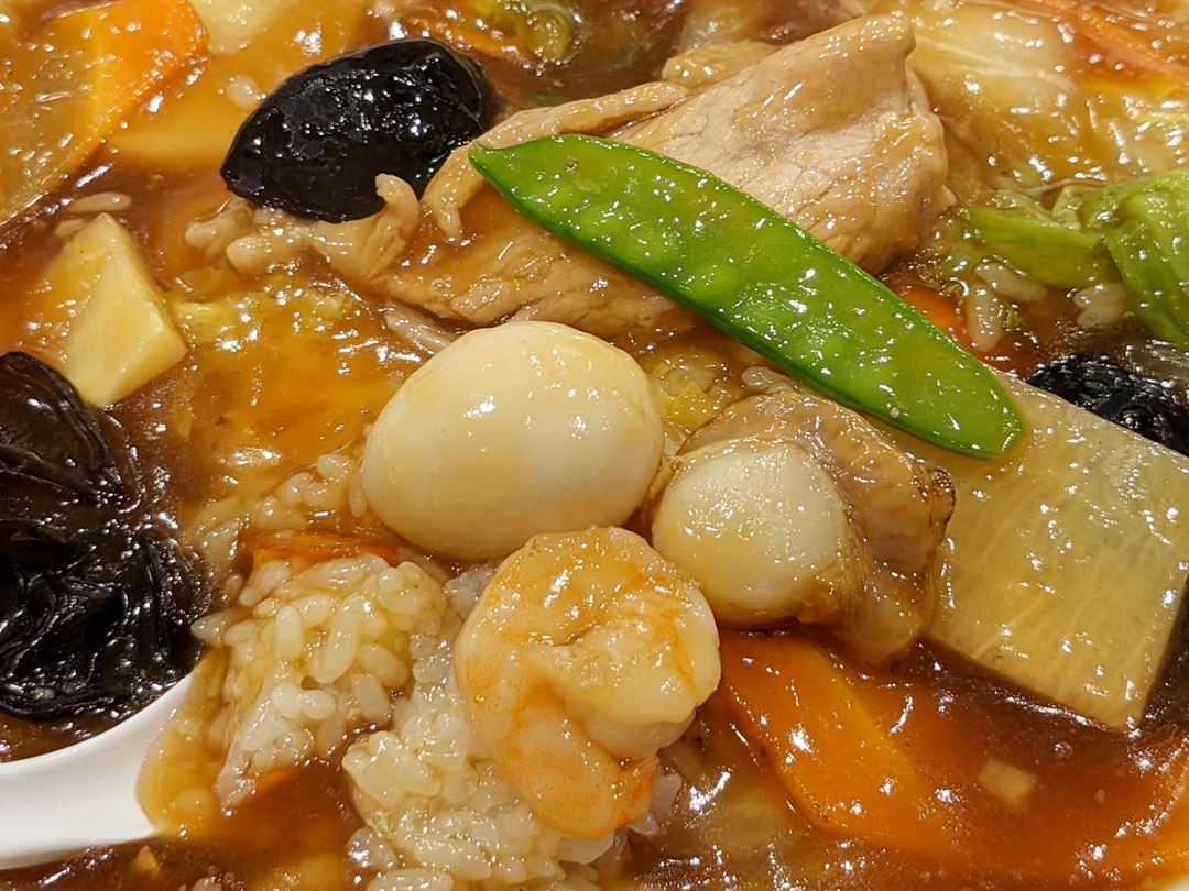 Gyoza OHSHO 餃子の王将 - Cantonese-style Eight Treasure Stir-fry on Rice 中華飯