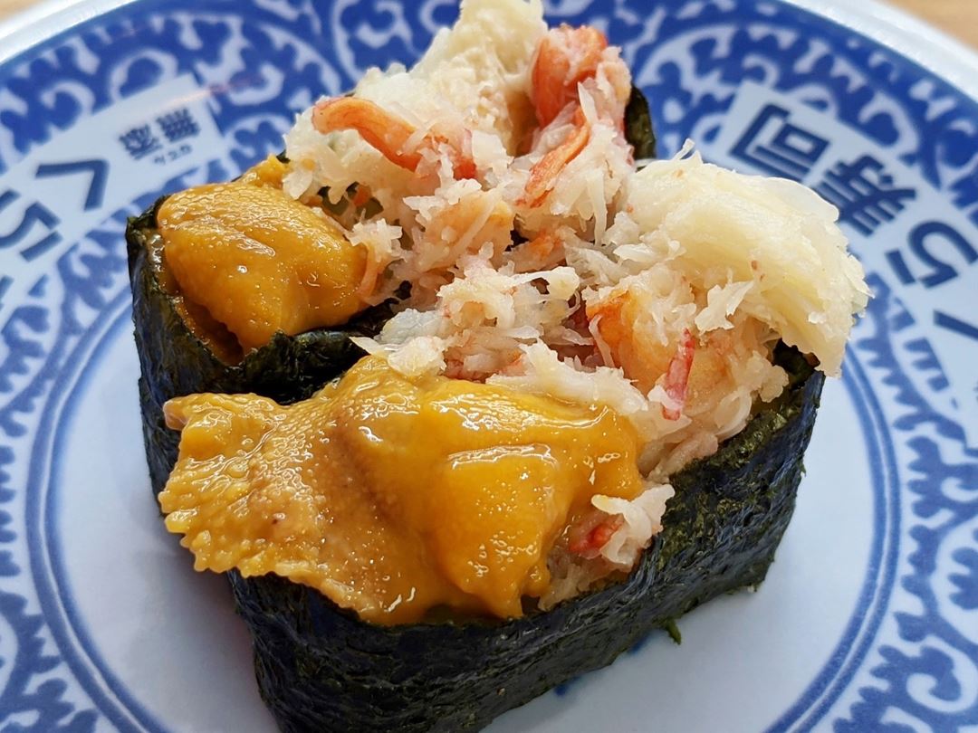 Sea Urchin and Snow Crab Roll 絶品うにと本ズワイガニ軍艦 Conveyor Belt Sushi Restaurant (Sushi Go Round) KURASUSHI くら寿司