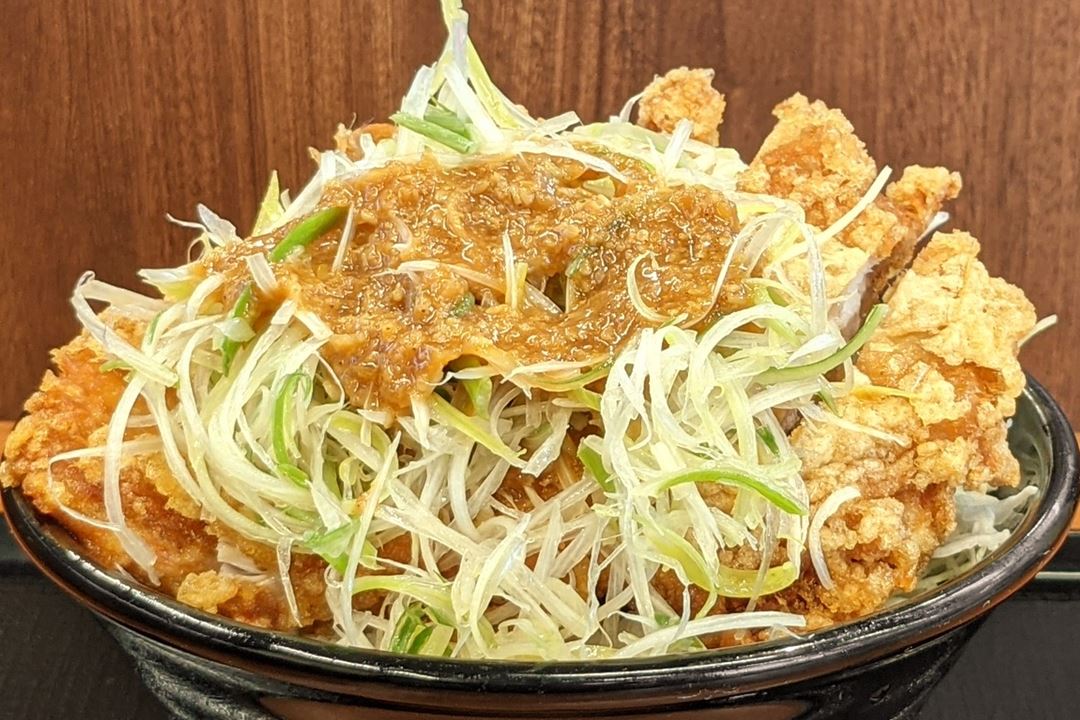 ネギ極ダレ丼 - KARAYAMA からやま - Deep fried chicken からあげ 唐揚げ