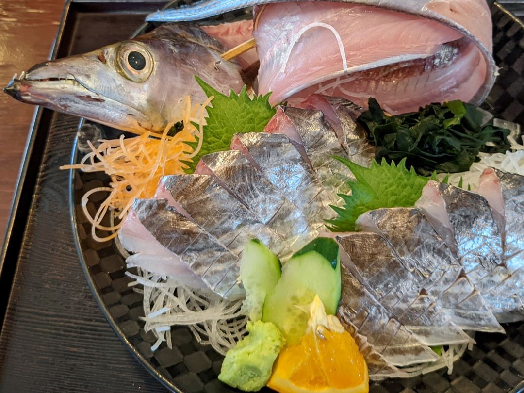 市場レストラン 西村商店 タチウオ料理 太刀魚刺身 Cutlass Fish