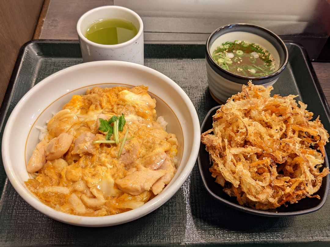 なか卯 ランチセット 親子丼 かき揚げ NAKAU Chicken and Egg Rice Bowl