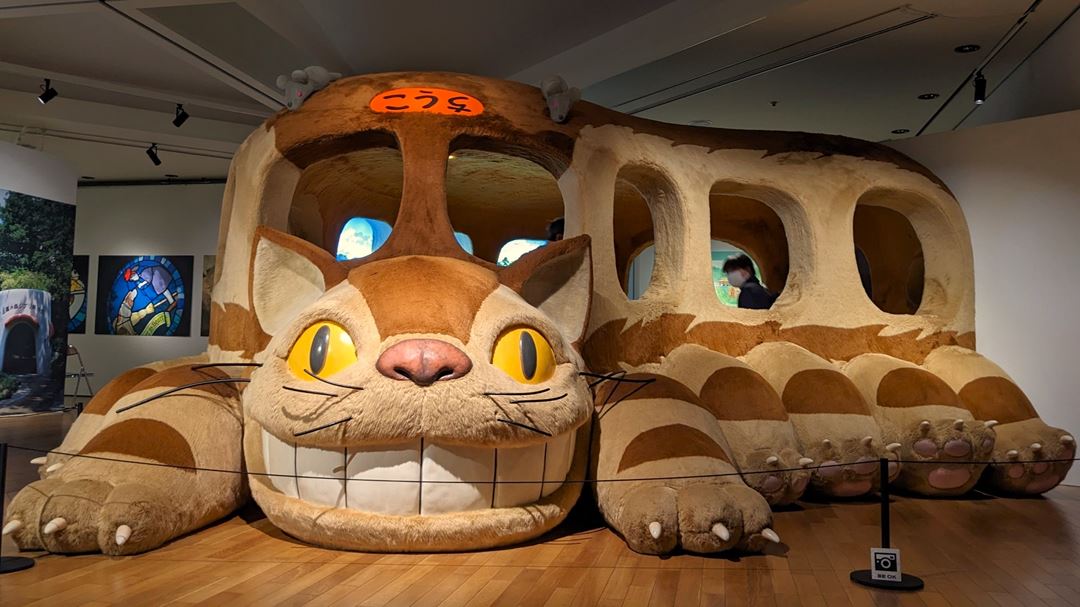 となりのトトロ ネコバス ジブリパークとジブリ展 高知県立美術館 Ghibli