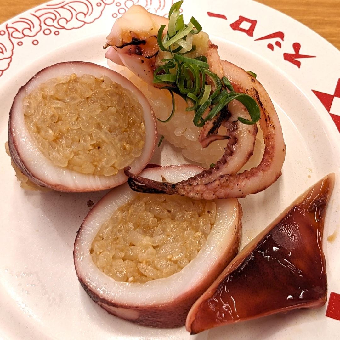 スシロー いか飯風すしとゲソにぎり Rice-stuffed Squid SUSHIRO