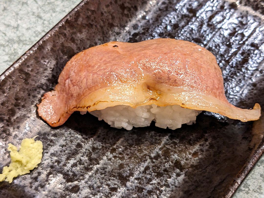 黒毛和牛炙りにぎり 居酒屋 八剣伝 炭火焼 やきとり 焼鳥 Hakkenden