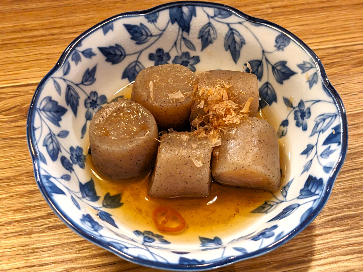 ピリ辛こんにゃく おばんざい 日日。 高知 昼飲みカフェ居酒屋レストラン