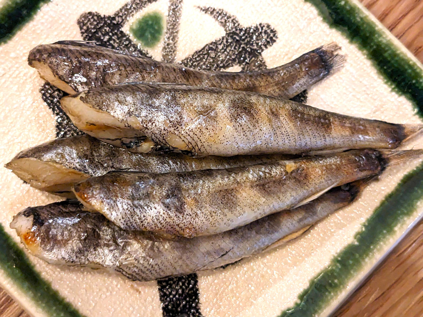 めひかり干し焼き おばんざい 日日。 高知 昼飲みカフェ居酒屋レストラン