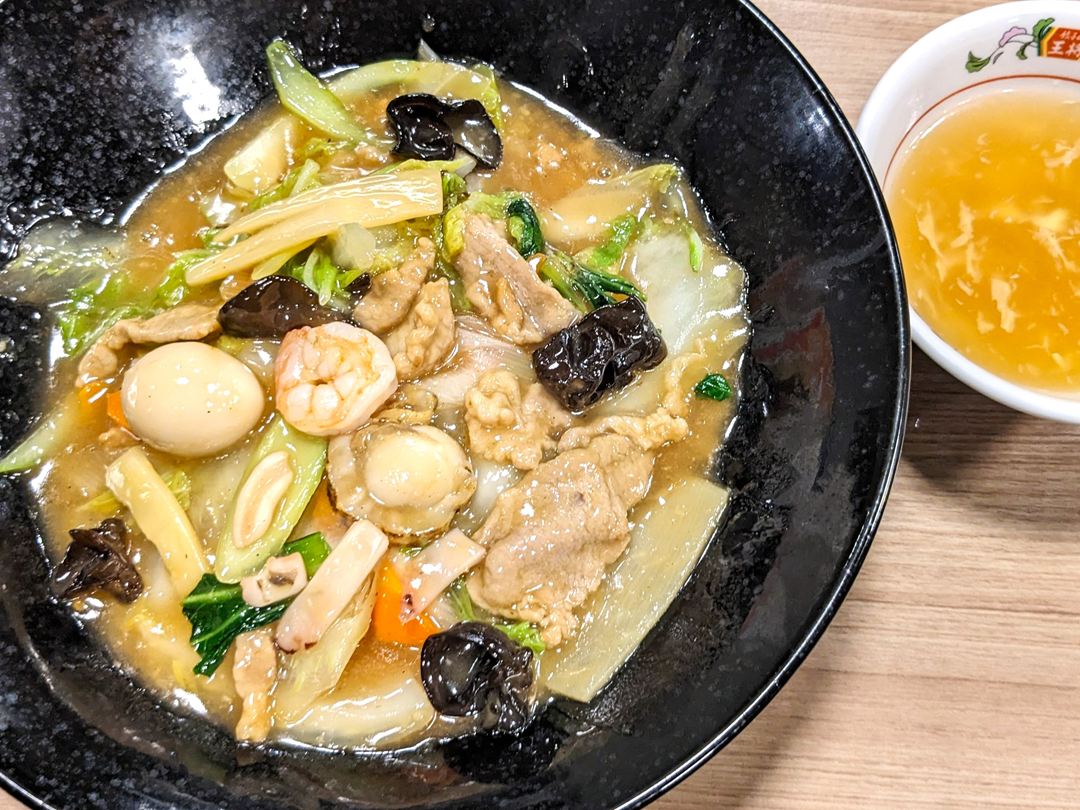 餃子の王将 中華飯 餡だく Cantonese-style Eight Treasure Stir-fry on Rice Gyoza OHSHO