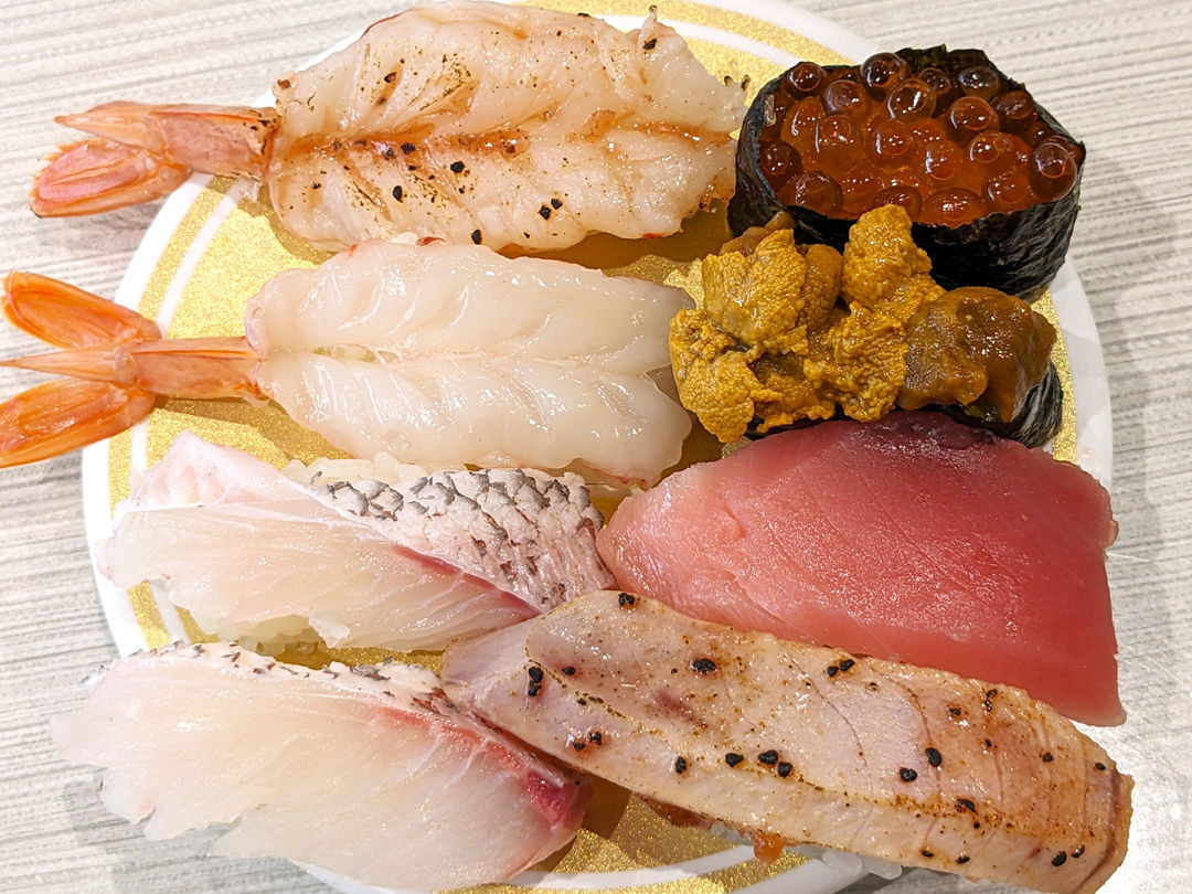 至福の一貫 まぐろ 中とろ 天然赤えび 大粒いくら 鯛 たい うに軍艦 はま寿司 HAMASUSHI