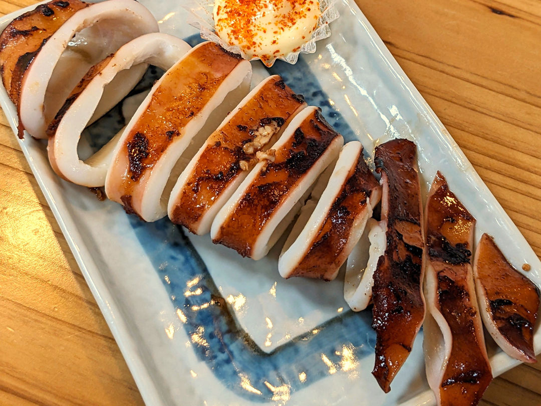 ひとくち餃子の頂 高知 香ばしい いか丸焼 居酒屋