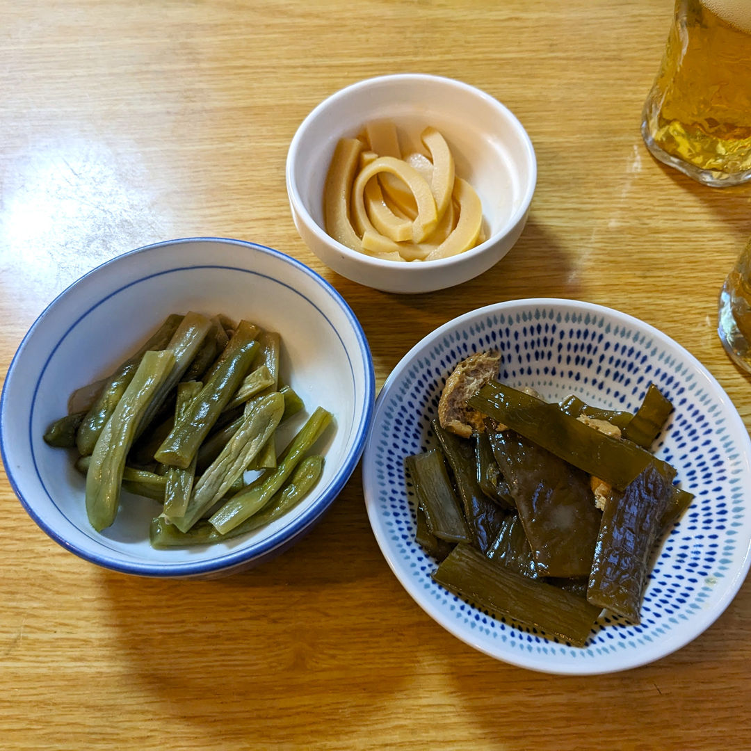 くろちゃん食堂 高知 鍋焼きラーメン 惣菜 おばんざい