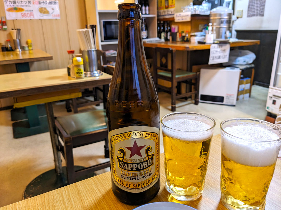 くろちゃん食堂 高知 鍋焼きラーメン 惣菜 おばんざい