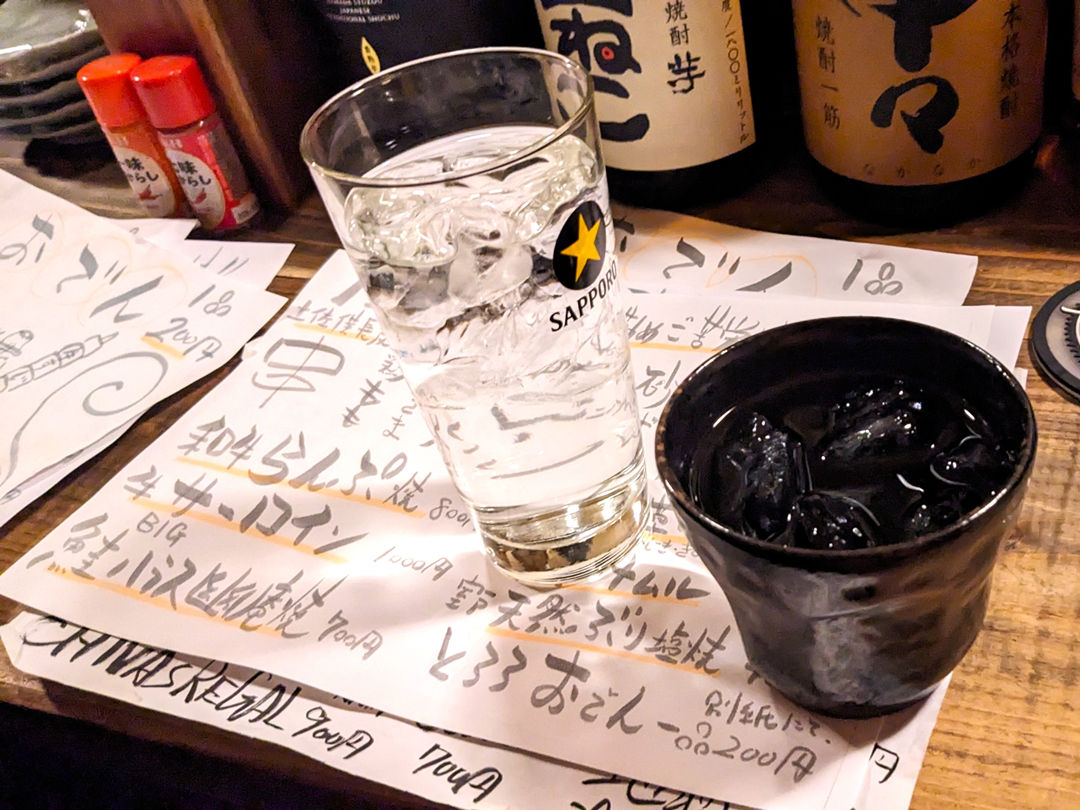 名前の無いジェントルメンズパブ 高知 立ち飲み 居酒屋 焼き鳥 Bar